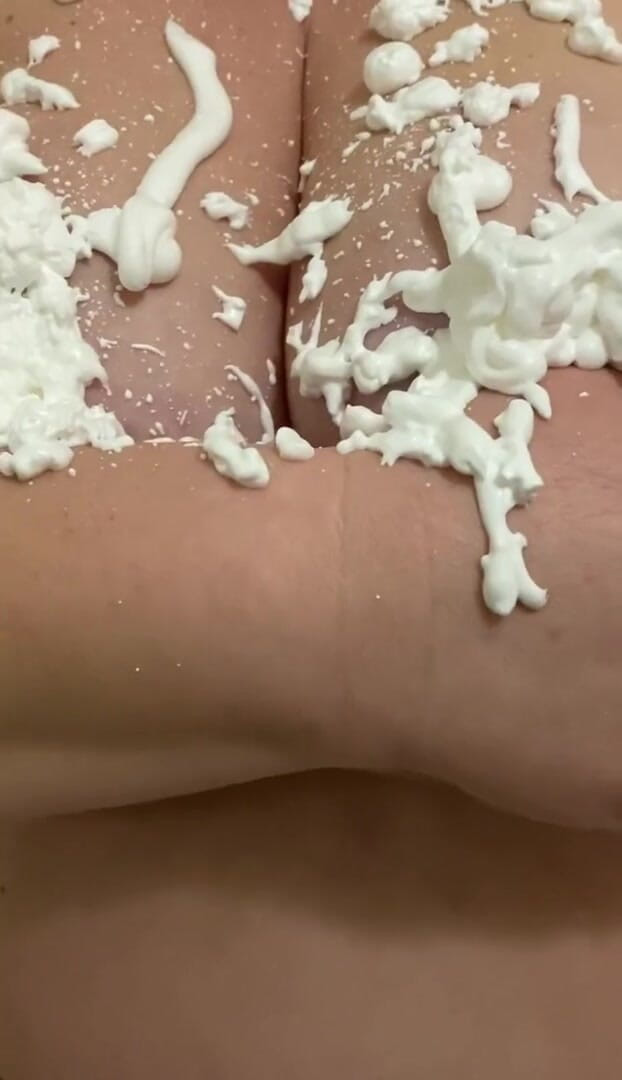 Didymom: 私の大きな乳首は多くの精液のように