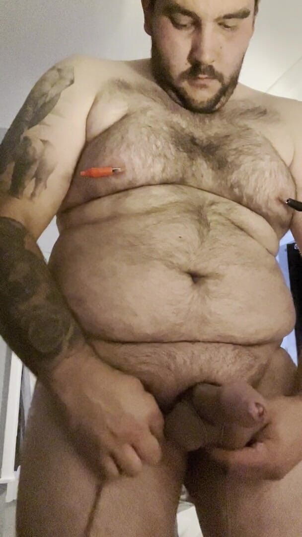 Shaun Cbt: Yarak ve taşaklar aşırı meme ucu kıskaçları ve biraz travesti...