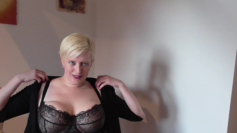 All Those Girlfriends: Alyss - BBW blonde mature rubs her pussy