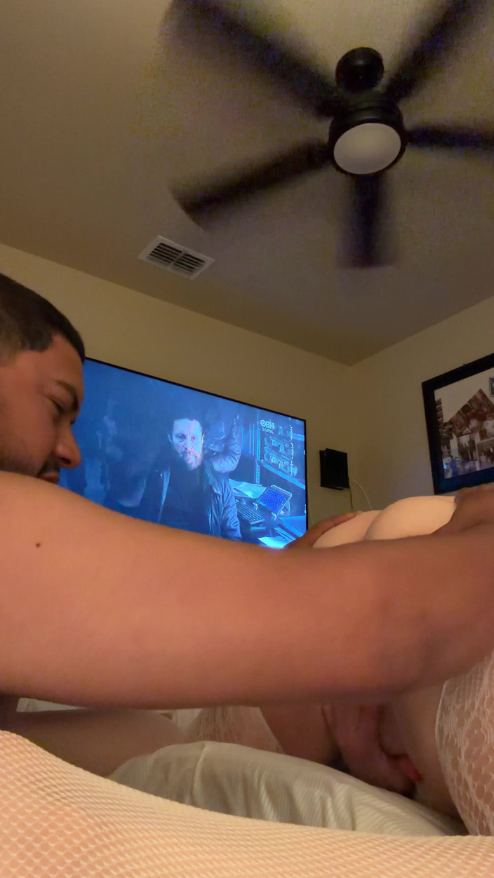 Jjayflo93: I Eat It on All Fours