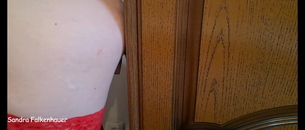 Sandra Falkenhauer: İyi bir dildo sikişine ihtiyacım var