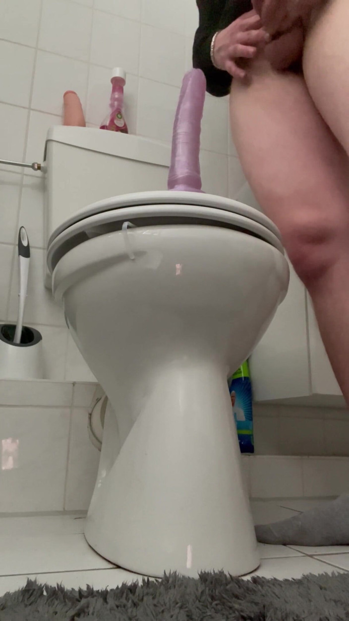 Julian Alexander Scherschinski: Dildo humping Pt. 2