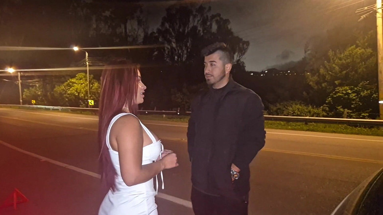 AlejandraPalacios: Policie nás objevila, jak šukáme na státní silnici a požádala nás...