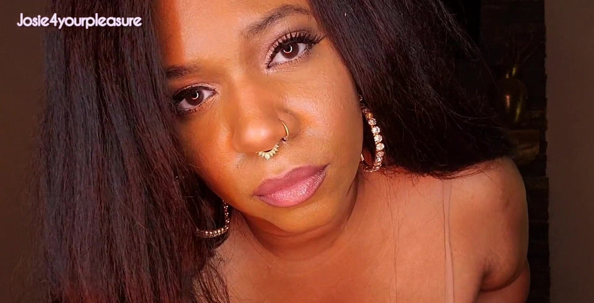 Josie4yourpleasure: 星期二快乐奶子，我的爱！