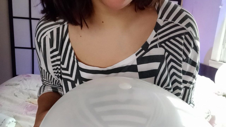 melu_world: Kiss Lick Spit and Pop Balloons