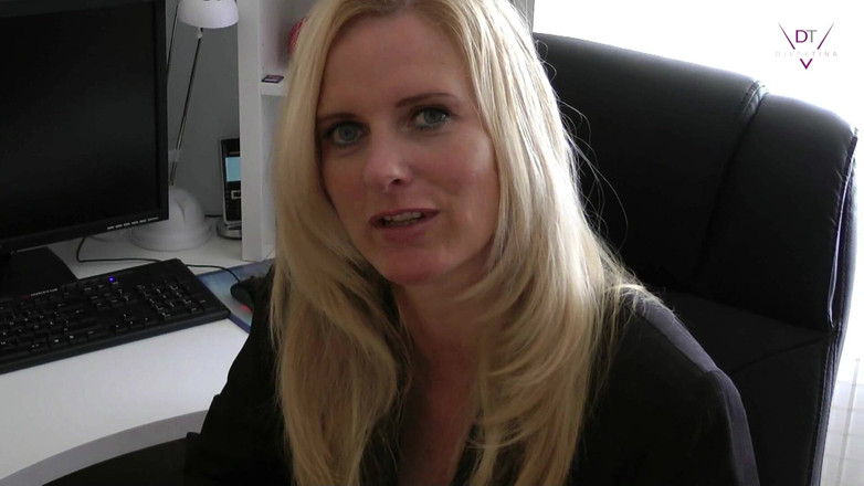 Dirty Tina: Rychlý výstřik s doktorkou Tinou