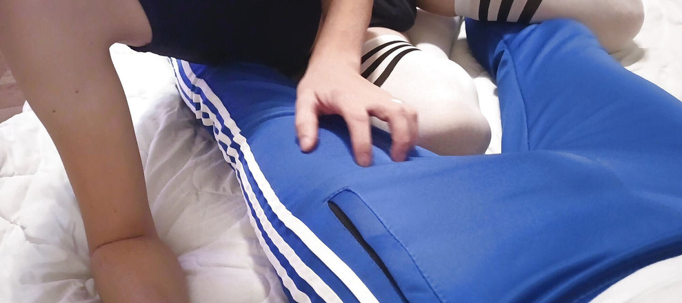 ArchiRusik: Twink babasının dölünde banyo yapıyor! Bolca sperm!