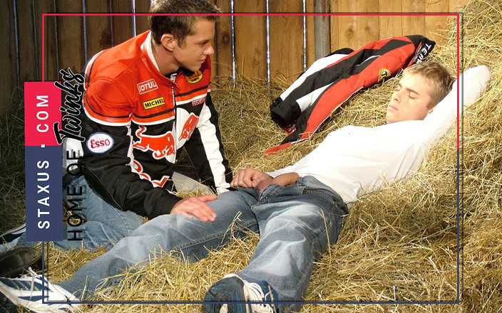 Staxus: Home of Twinks: Staxus :: cowok rambut pirang dientot habis-habisan!!