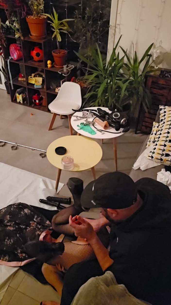 J and rose: Trening analny