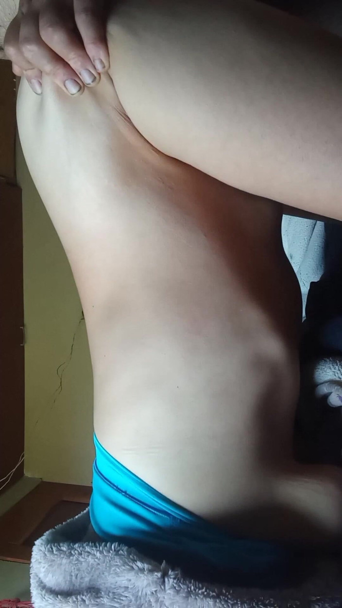 Dog4242: Горячая зрелая с молодыми