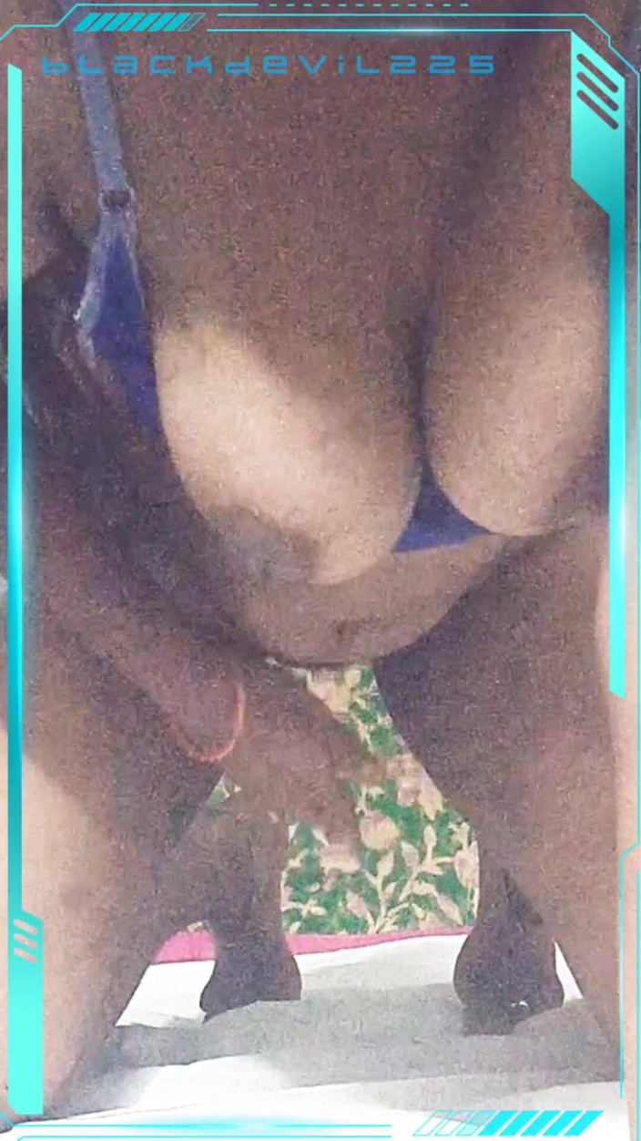 Mandadum: Моя пизда трахається