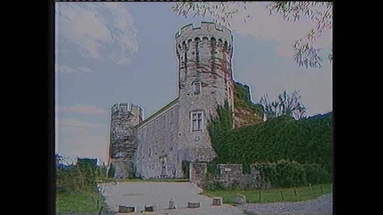 Full Movie XXX: Lezbiyenler kendilerini ortaya koyuyor