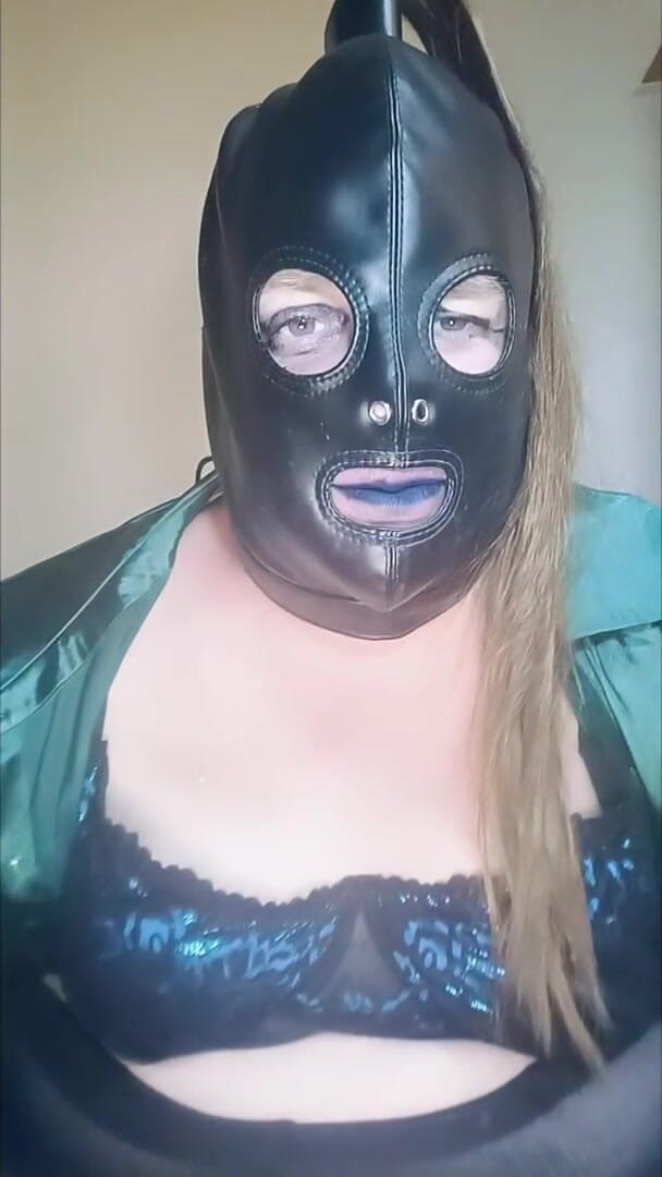 Stephanie-Nicole-TV: Part 2 - Does This Count as Belly Fetish? BBW TV Plays
