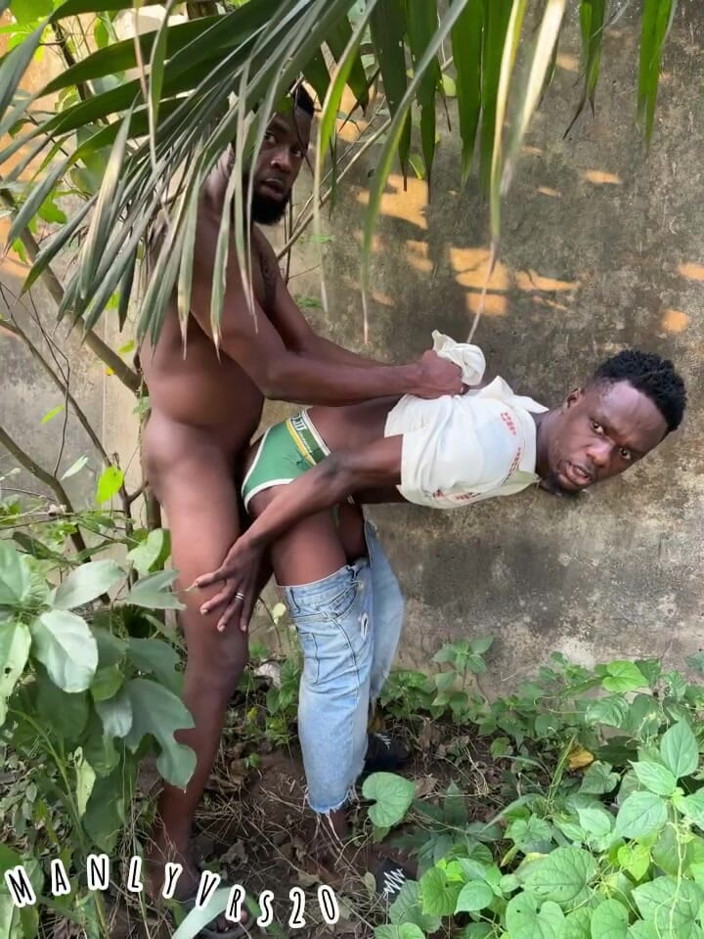 Blackkish20: Dude Obsessed with Mah Coochie, Had to Call Back for...