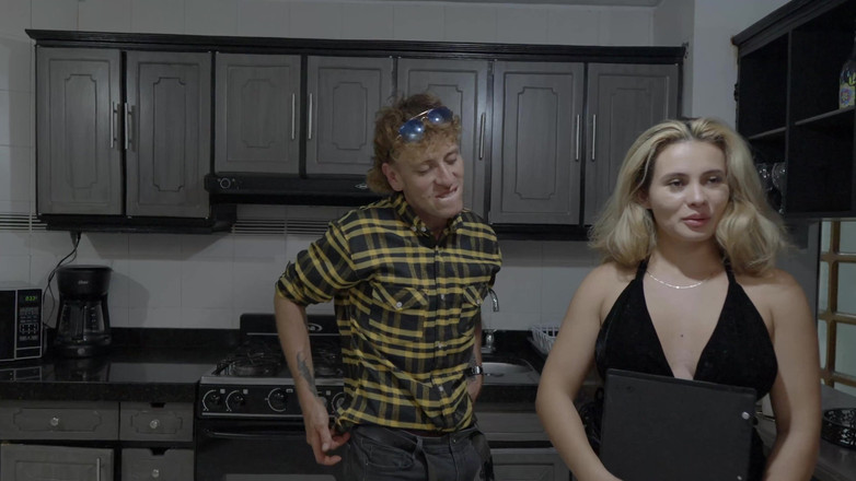 KerentSleen: Chefe Transa Com Seu Novo Funcionário Colombiano