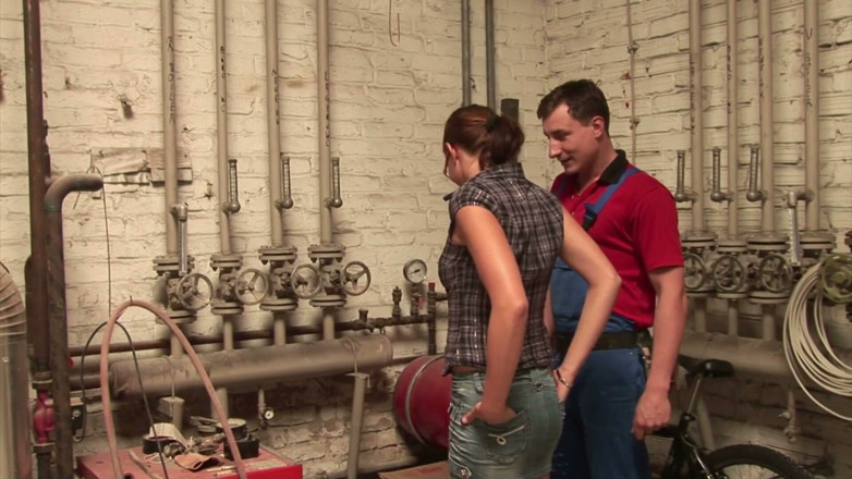 German amateur - 100% German hardcore videos: Spex teen gets screwed and facialized in her basement