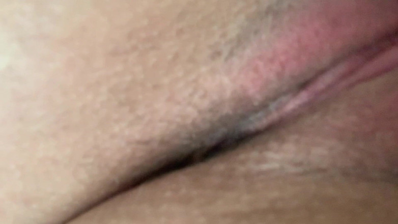 Bambi Fire: Muschispiele mit gepumpter muschi