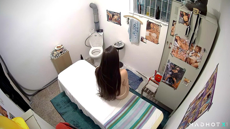 Madhot X: Massage gjorde henne våt när november regnade