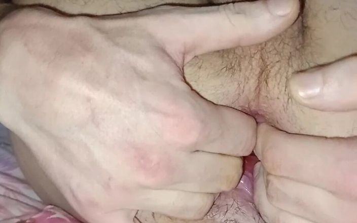 Ketlhynn: Extremo estiramiento anal y fisting