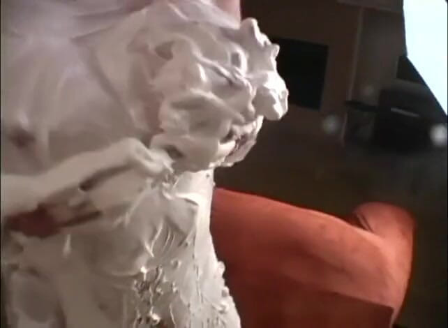 Femdom Austria: 3 girls lesbo fun