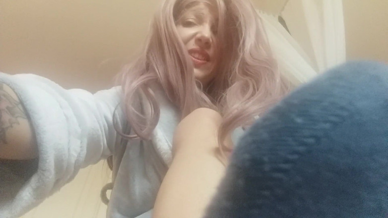 savannahamatoriale: Ti piace essere offeso... lo conosco bene