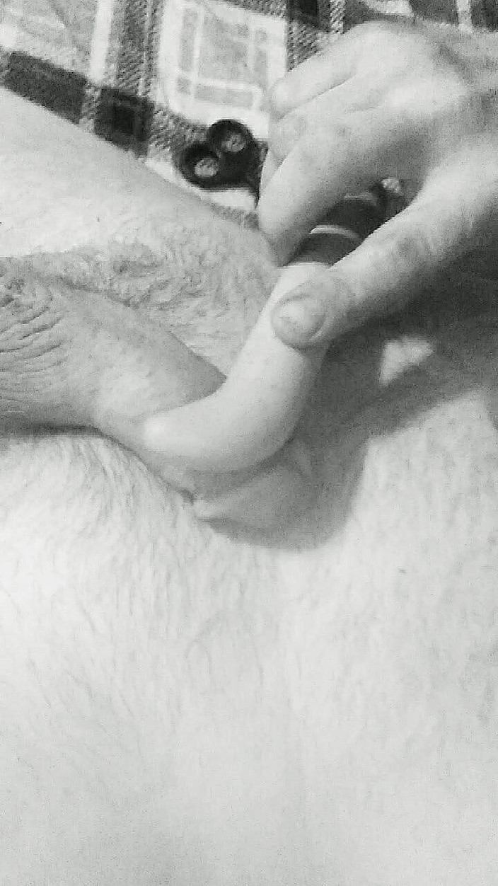 Cockcurios Chris: Main soliter sama lubangku