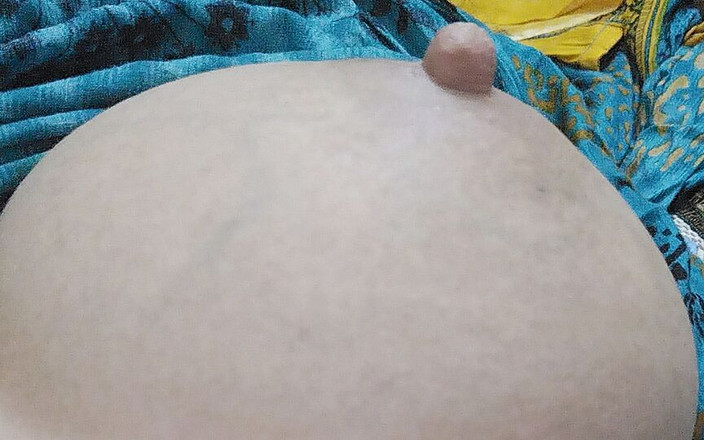 Hotmishi: Masírování mých prsou