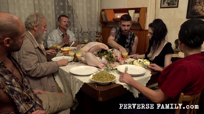 Perverse Family: Perverse Clan 14.1 (season 2): Christmas Eve Orgy