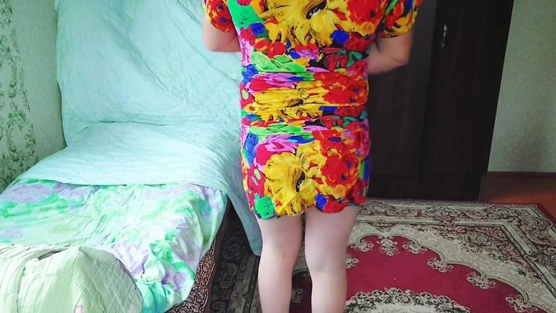 Kitty_Cross: 可爱的在很长的丝质抚摸头发