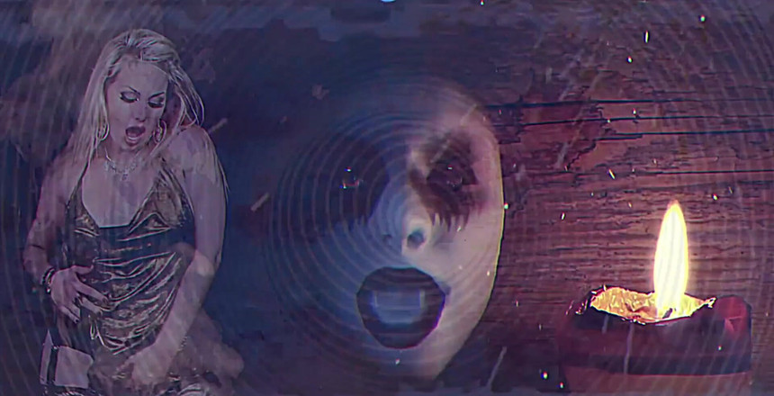 Goddess Misha Goldy: 私のために深く行けば行くほど、あなたは中毒になります。あなたは私の魅惑的な下にあるこの感覚に飽き足らない