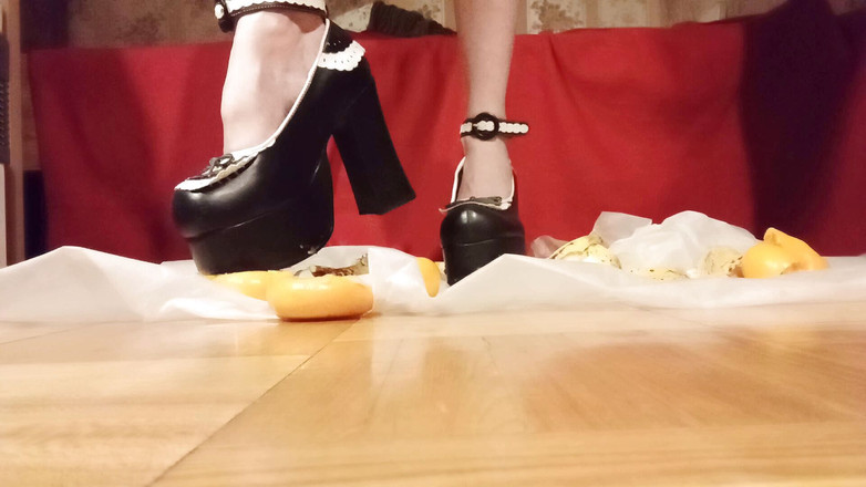 Christy G: Schiacciamento di cibo