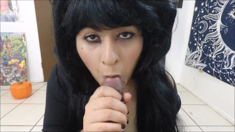 VickyVixen: Elvira, Mouthfull in the Dark