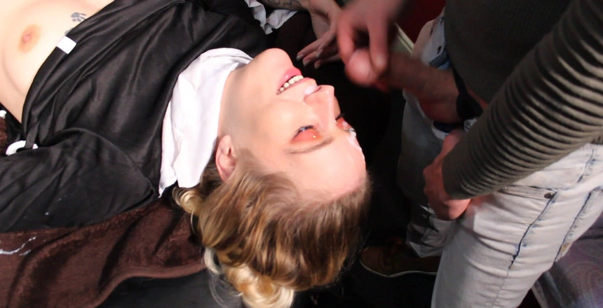 Melody Pleasure: Evet o dölü bana ver! Cadılar bayramı patlamam sırasında kocamdan...