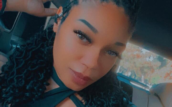 Tatted Luv: Kiki D First Dubur