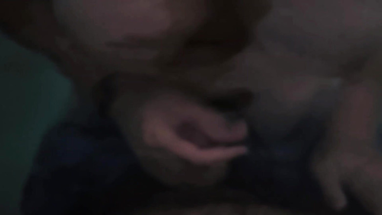 Bellaboo: Vú và tay cọ xát con cu ngoài trời