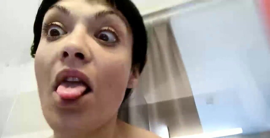 Mary Rider Pornstar: Sprchování na jiném místě