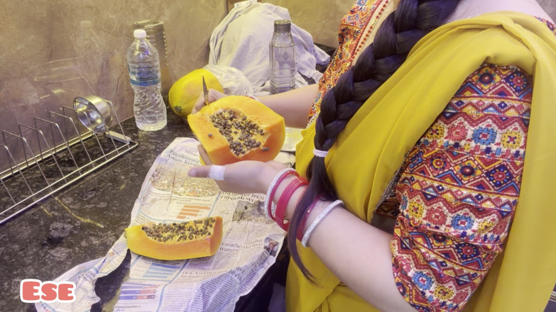 Sammy Sins: Indiancă desi Bhabhi având grijă de iubitul său devar și futută...