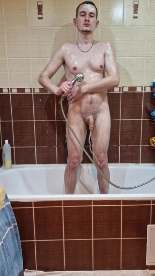 Fap_man93: Dopo una dura giornata di lavoro è la doccia così rinfrescante