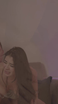 Seduto al mecánico mientras mi esposo está fuera