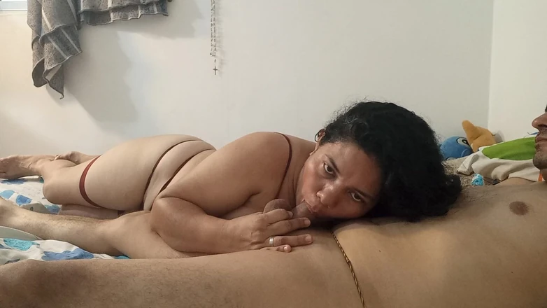 Valkyrieandluigy: My Girlfriend Sucking a Delicious Cock