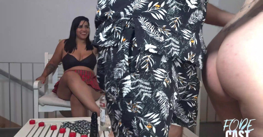 Mattos Movies: Fode Cast - Hot Talk with Couple Swap: Blonde and Brunette...