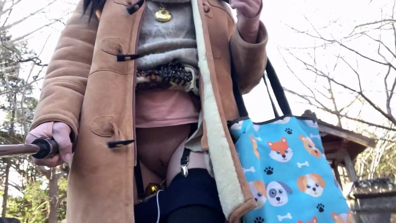 megu2002: Samouk nr 95 Noszenie podpasek i tamponów oraz odsłanianie chodzenia Część 2