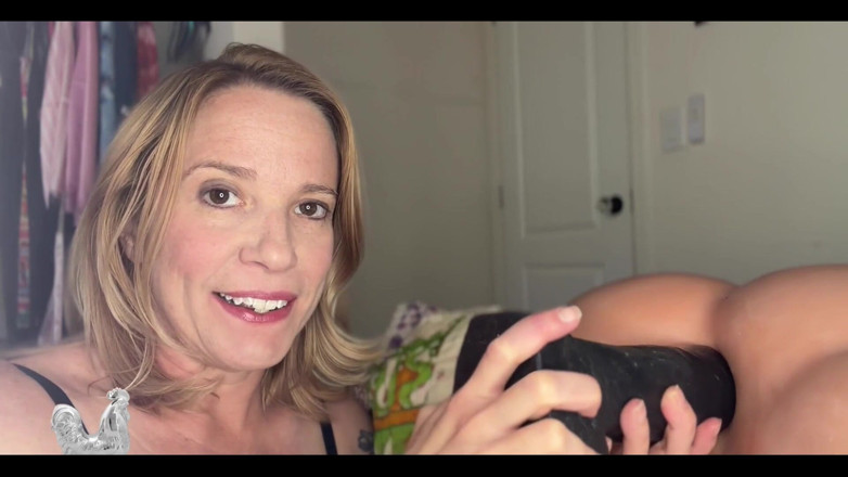 Jane Cane: Stepmommy Uses Her Strap-on