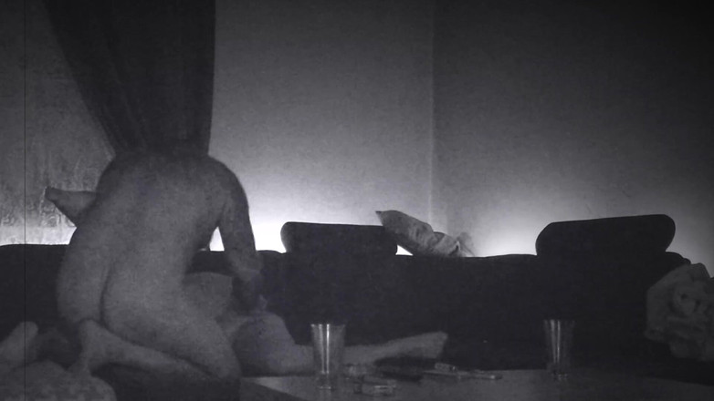 Lusty Mommy and Dirty Daddy: 하드코어한 섹스를 즐기는 니콜!