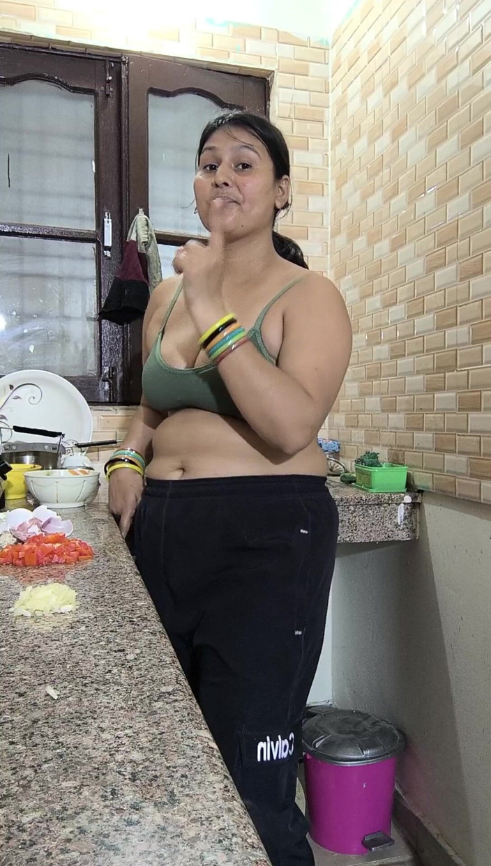 Puja555: Tvrdohlavá děvka