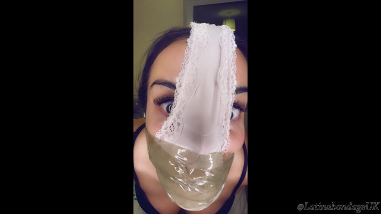 Latina Fetish: Latina mit höschen geknebelt und mit einem Wrap-Gag geklebt! 