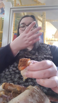Ssbbw geheim filmen van maaltijd met stiefgezin (Deze video heeft geen audio)