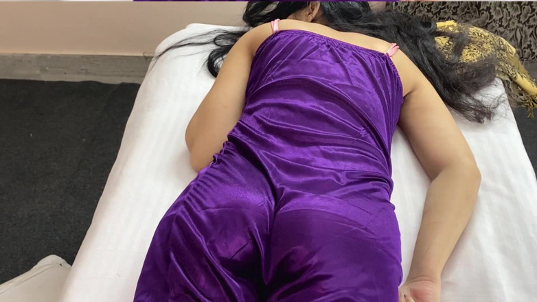 Desifilmy45: Nachbar tante ki chudai voller hindi-sexfilm