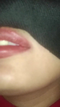 Sexig flickvän Queen4desi het hemmafru sex offentligt