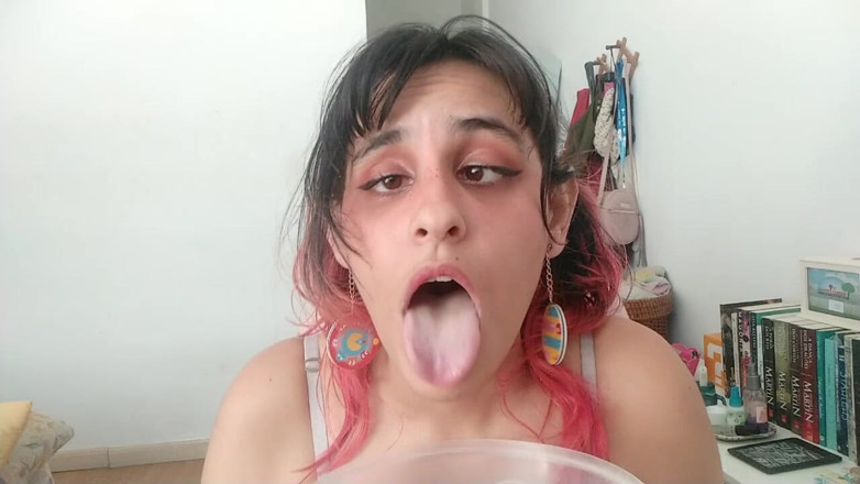 Ms Candy Bunny: Pelacur bodoh bimbo mencuri air manimu! - Ahegao &amp; Spit